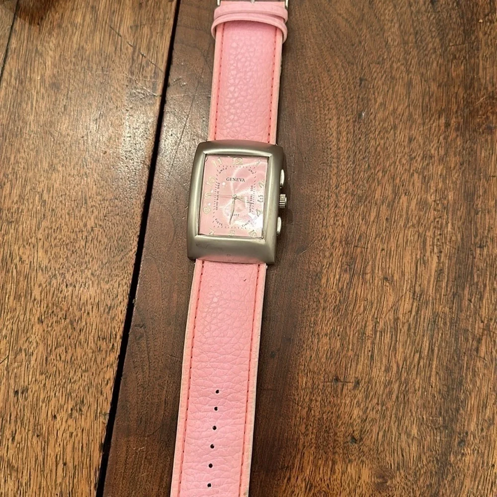 Geneva Barbie pink large quartz watch